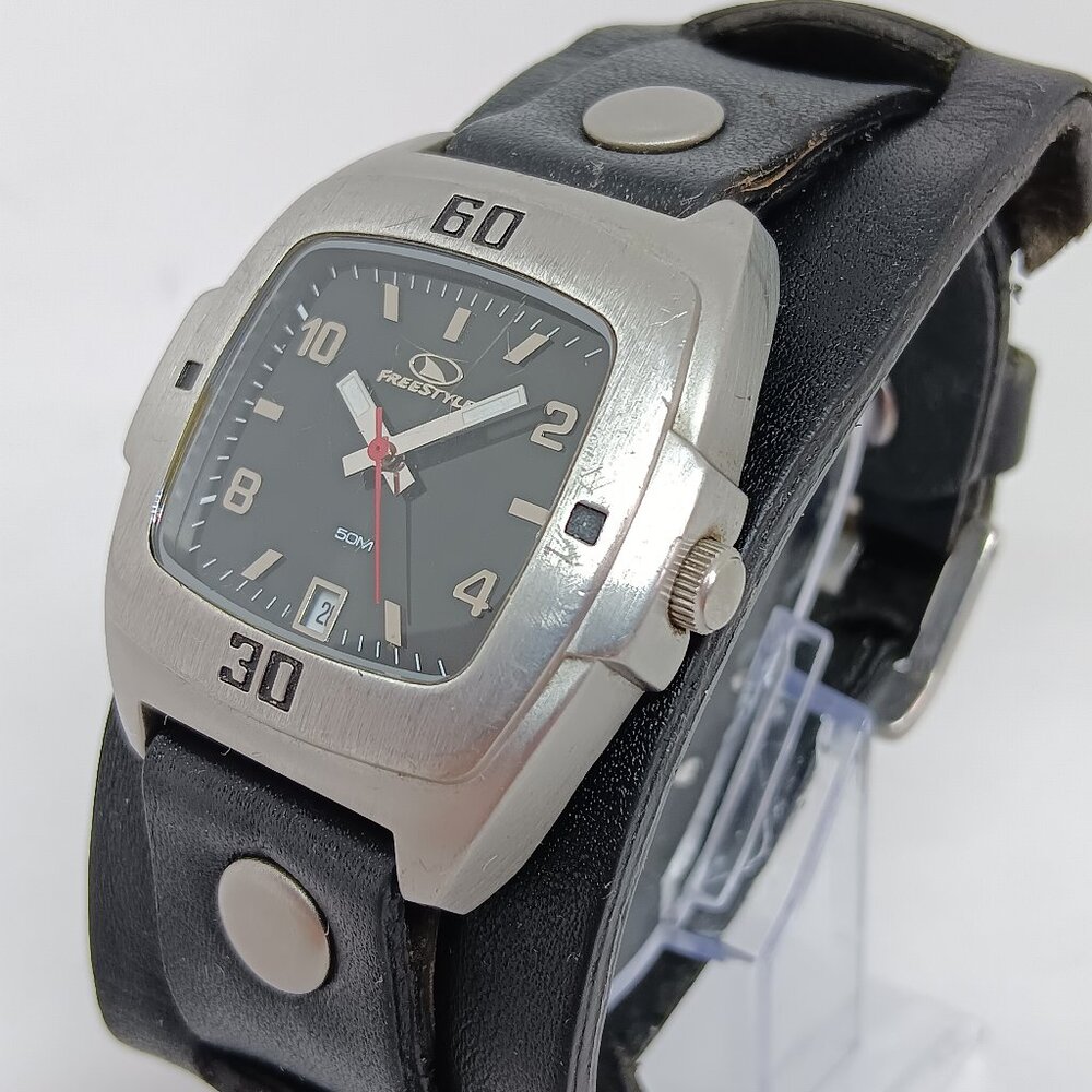 VINTAGE Freestyle 502 Unisex 39mm x 35mm Silver S/Steel Bund Strap Watch